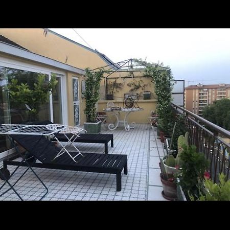 Casa Mia Stanza In Appartamento Condiviso Milano Eksteriør billede